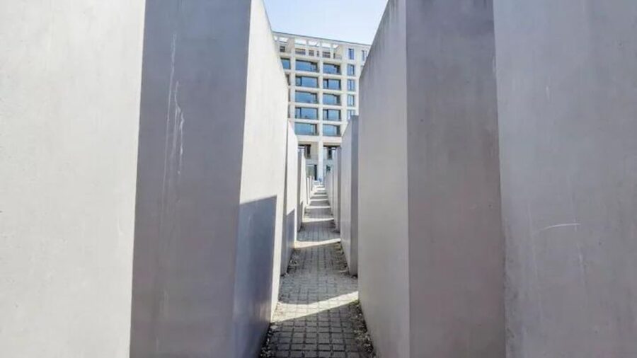 Berlin: Hitler's Berlin The Rise & Fall Guided Walking Tour - Holocaust Memorial time: reflection paired with context
