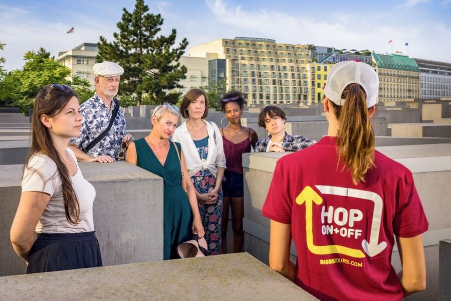Berlin: Hop-On Hop-Off Sightseeing Bus with Boat Options - Spree River Boat Option (April to October): A Nice Change of Pace