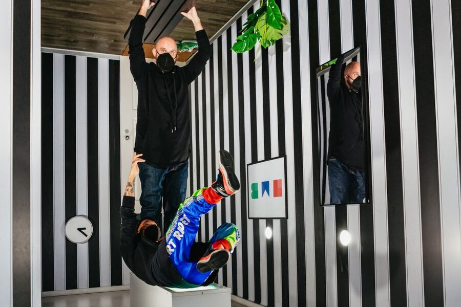 Berlin: Illuseum Berlin Entrance Ticket - Illusion Rooms With an Ocean-Conservation Message