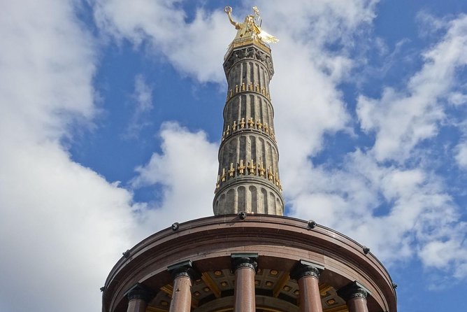 Berlin in one day – day tour with an expert guide - Watchtowers, Ghost Stations, and Escape Stories