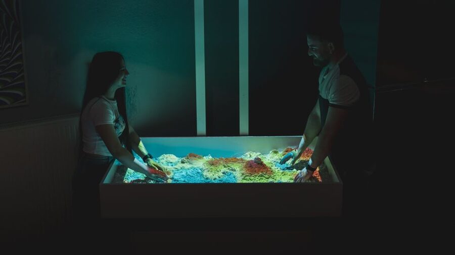 Berlin: Interactive DeJa Vu Museum Entrance Ticket - Oleg Shupliak art gallery: layered portraits and a thinking game