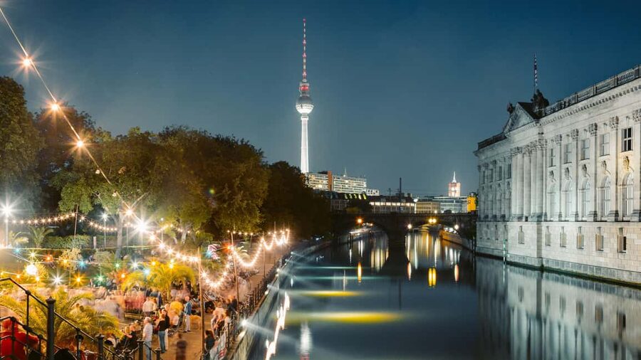 Berlin: Lights Festival Open-Top Night Tour with Live Guide - Alexanderplatz at 7:00 PM, and the easiest way to board fast