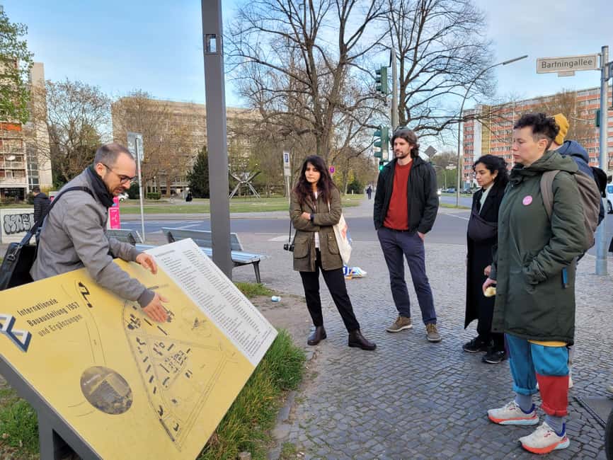 Berlin: Modernist Architecture Tour in the Hansaviertel - Walking among modernist icons: Gropius, Niemeyer, Aalto, and the “why”