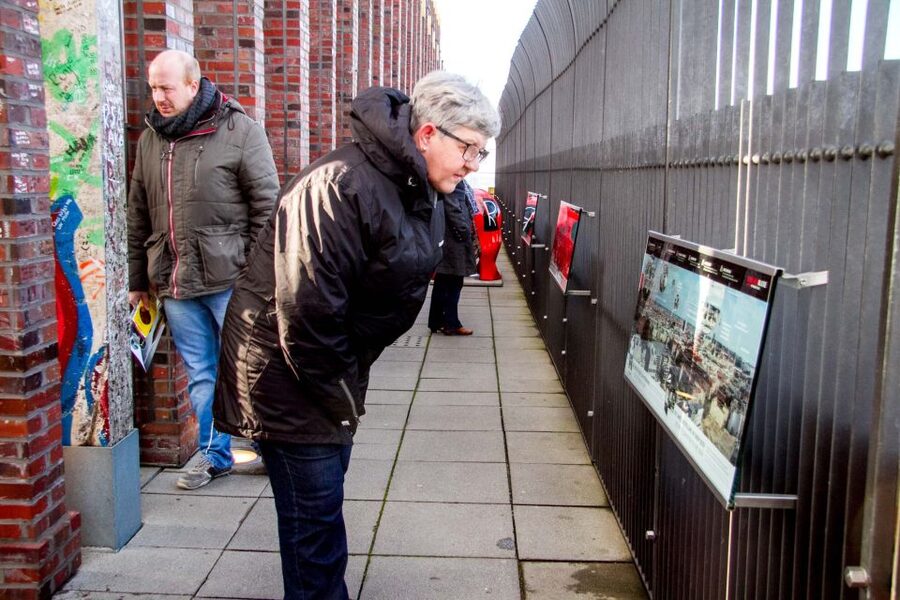 Berlin: Panoramapunkt Skip-the-Line Elevator Ticket - Practical tips so your visit feels smooth
