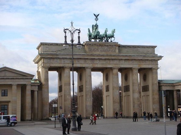 BERLIN PHOTO TOUR with a professional Photographer from Berlin - Quick Highlights Before You Go