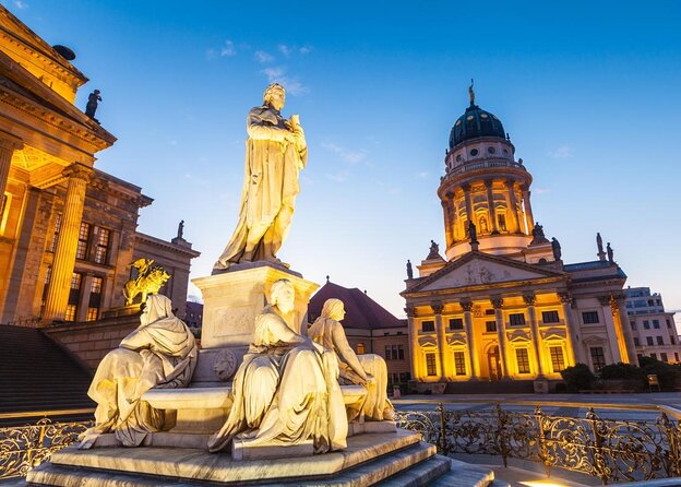 Berlin Private Complete History All Day Walking Tour - Your Day Route, From Ebertstraße to Alexanderplatz