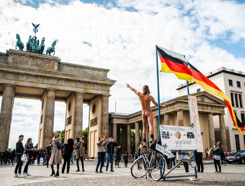Berlin: Private Custom Tour with a Local – Icons & Gems - How the Private Matching Creates a Smarter Berlin Day