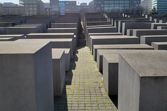 Berlin: Private Highlights Walking Tour with Local Guide and Hotel pickup - Unter den Linden: Berlin’s historic boulevard without the confusion