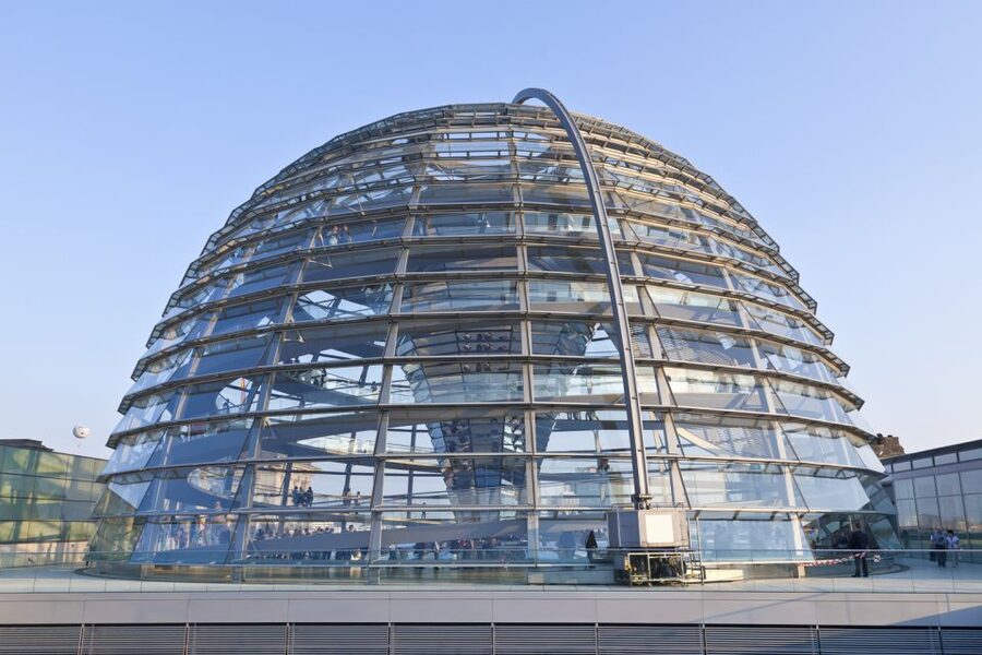 Berlin: Private Reichstag and Glass Dome Tour - The Brandenburg Gate Stop: More Than a Photo Wall