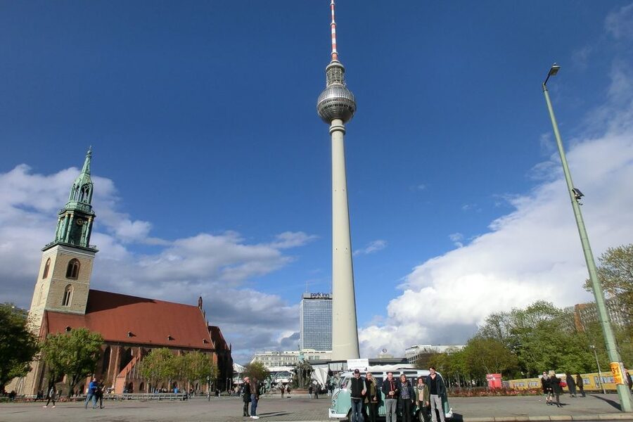 Berlin: Private Sightseeing Tour in Iconic Oldtimer VW Bus - Key highlights to know before you go