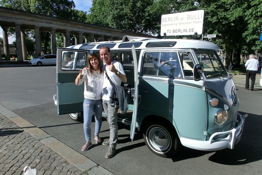Berlin: Private Sightseeing Tour in Iconic Oldtimer VW Bus - Value and price: $347 for the group, not the person