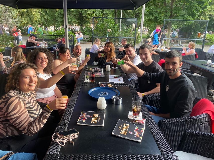 Berlin: Pub Crawl & Party with Free Shots & VIP Club Access - Key highlights
