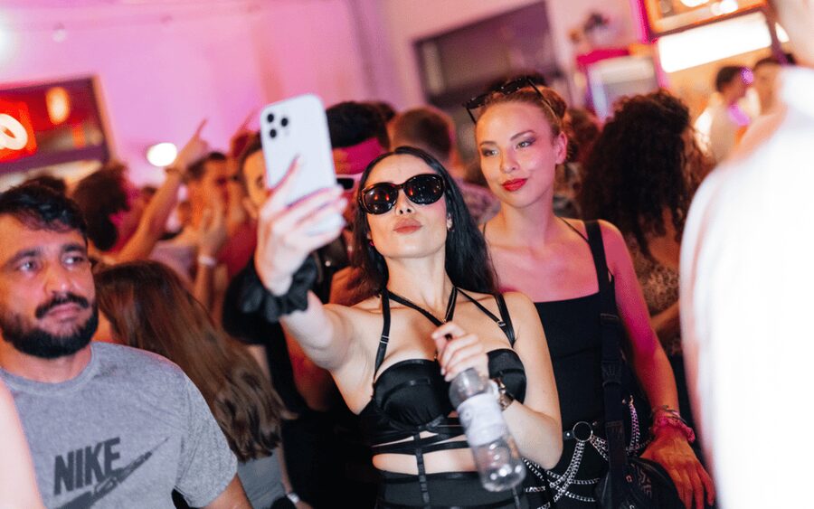 Berlin: Pub Crawl with Shots and VIP Club Entry - Price and Value: What $22 Buys You in Real Berlin Nightlife