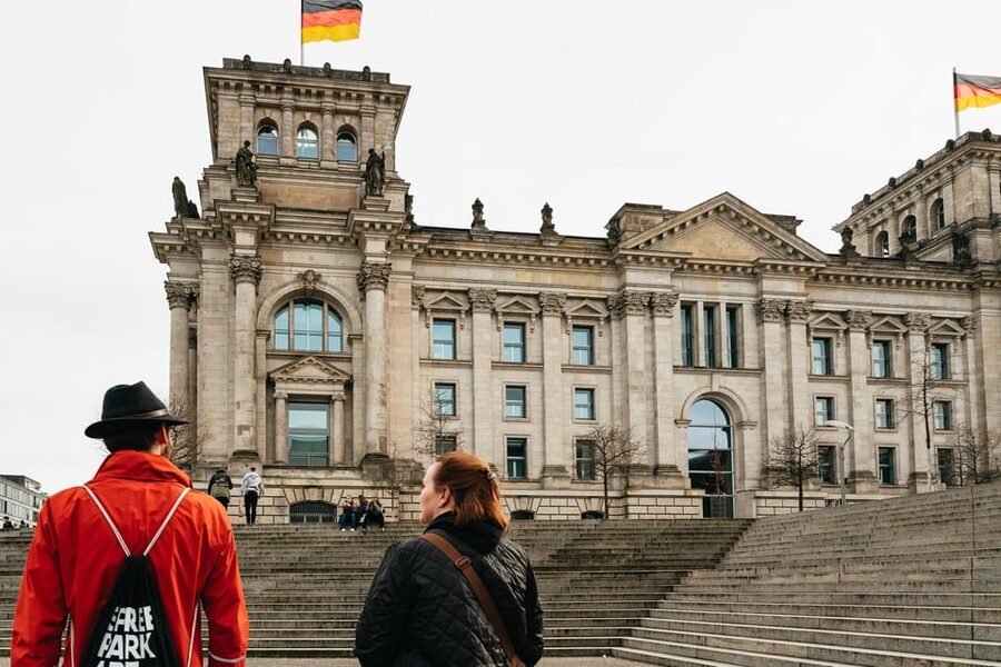 Berlin: Reichstag, Dome and Government District Guided Tour - Regierungsviertel Walk: What to Notice Around the Government District