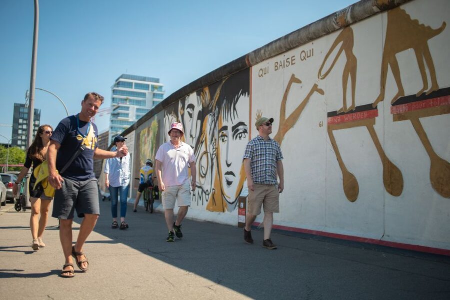 Berlin Reunited and Revived! 3-Hour Alternative Tour - Prenzlauer Berg and Kulturbrauerei, art town to family and job growth