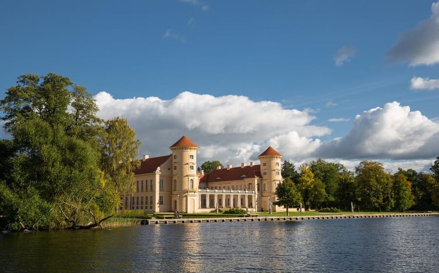 Berlin: Rheinsberg Palace Entrance Ticket - Your 2-hour plan: palace rooms plus Kurt Tucholsky Museum