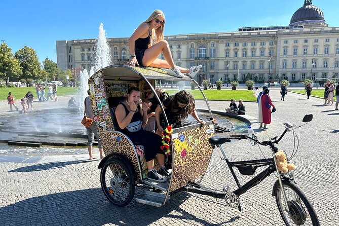 Berlin Rickshaw Tours Historical & Photo City Tour 120min - Sightseeing - Nikolaiviertel, Kaiser Wilhelm Memorial Church, and East Side Gallery