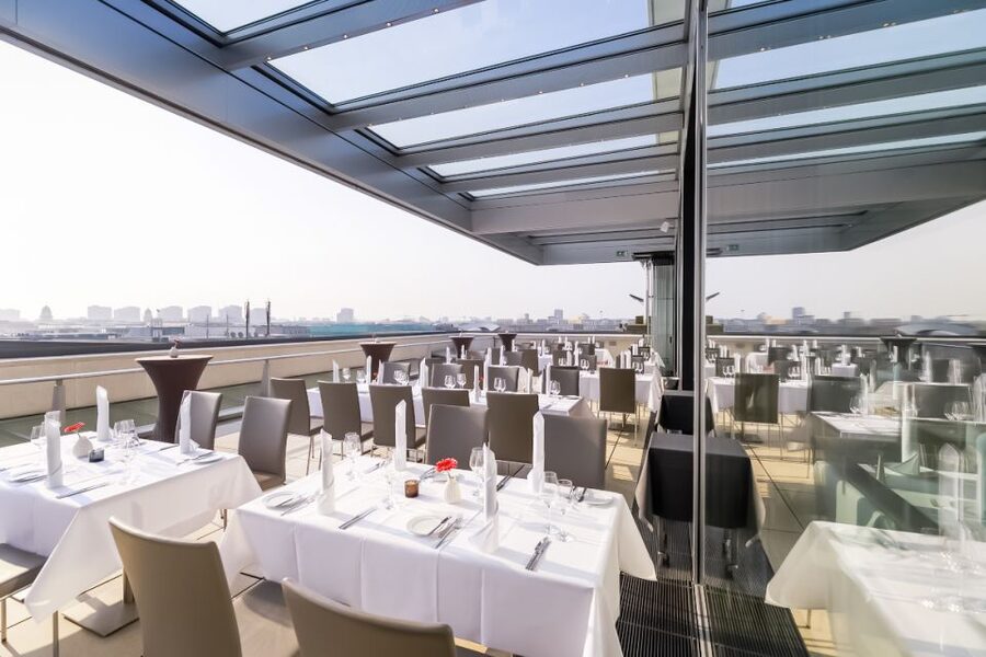 Berlin: Rooftop Dinner at the Käfer Restaurant Reichstag - Key things to know before you book