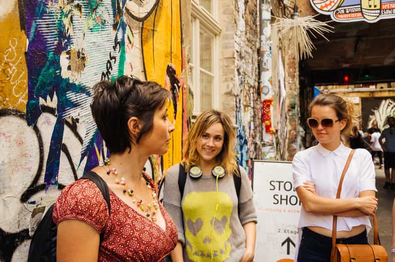 Berlin's Alternative Side: The Urban Jungle Tour - Blu’s Pink Man and the ethics of street art