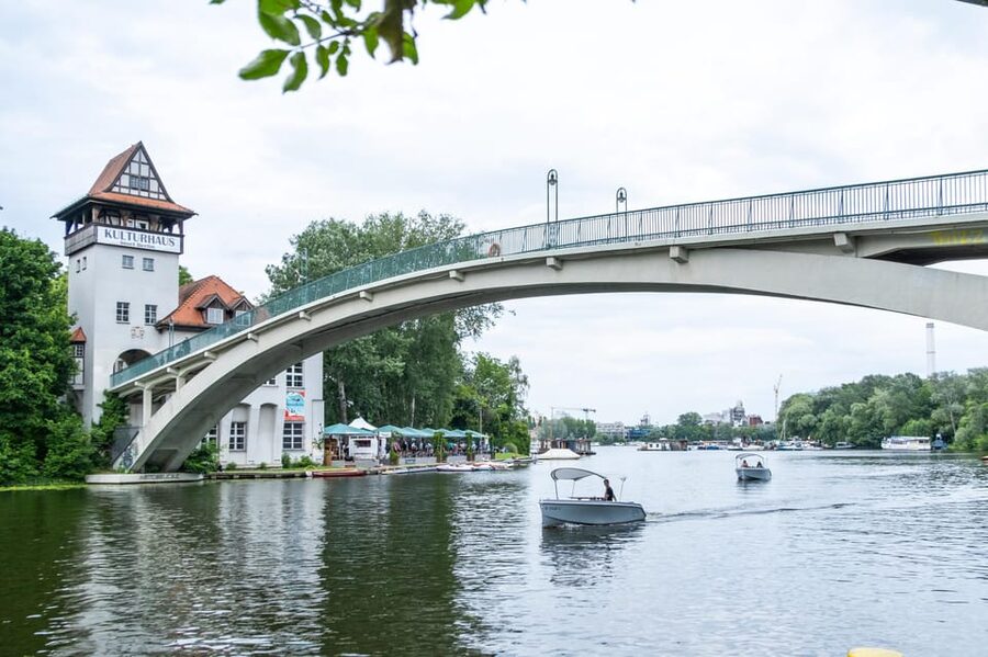 Berlin: Self-Drive Boat Tour - Why this Berlin Spree boat rental feels different