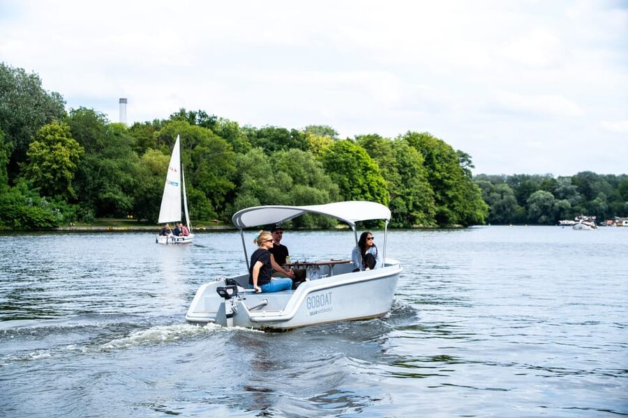 Berlin: Self-Drive Boat Tour - The best length: 1 or 2 hours, and why 2 to 3 feels right