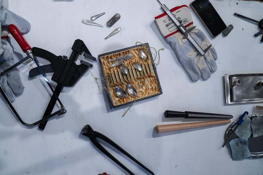 Berlin: Silver Spoon Ring Workshop in Creative Studio - Turning a Vintage Silver Spoon Into a Real Ring in 2 Hours