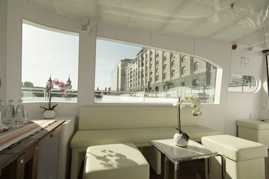Berlin: Solar Powered Sunset Catamaran Cruise & Audio Guide - Audio guide setup: what it adds, and what it can’t do