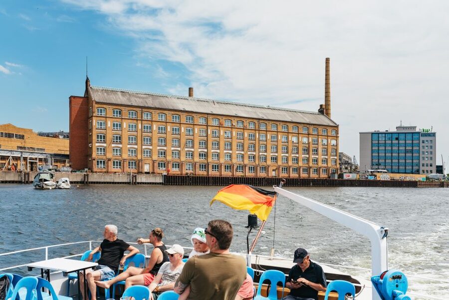 Berlin: Spree Boat Tour to Müggelsee - Müggelsee, Berlin’s Largest Lake, and the Müggelturm Views