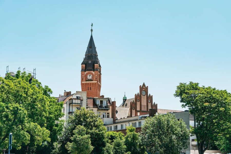 Berlin: Spree Boat Tour to Müggelsee - Köpenick Palace and the Captain of Köpenick, a Town-Hall Stop That Adds a Story