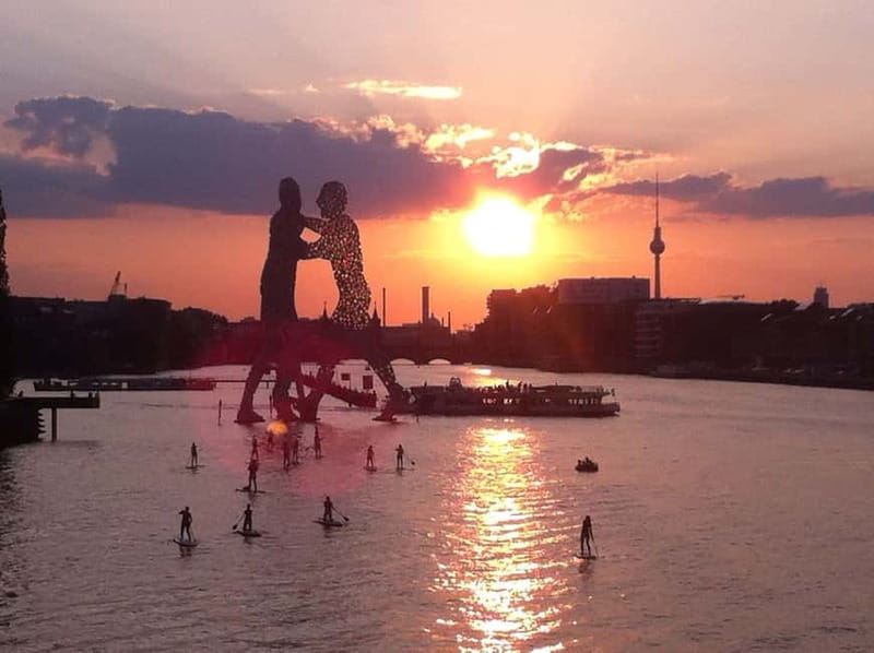Berlin: SUP Sunset Tour to the Molecule Man - Coaching and safety: what’s included, and what you should expect