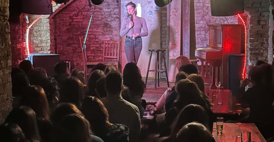 Berlin: The Epic Comedy Club Friday Night Showcase - Who Should Book This Comedy Showcase?