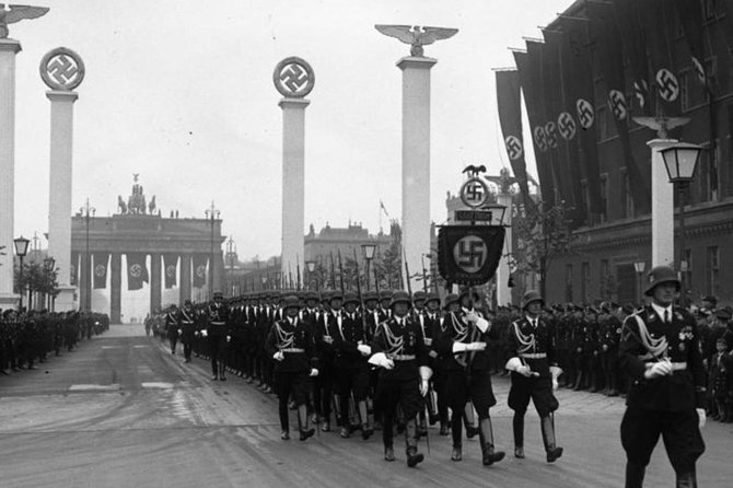 Berlin & The Third Reich Private Guided Tour - Why a Third Reich Walking Tour Makes Sense in Berlin