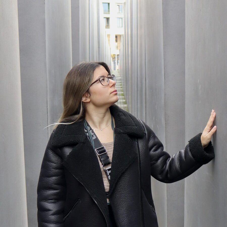 Berlin: Third Reich and Cold War 2 Hour Walking Tour - Tiergarten’s Soviet War Memorial: the human cost behind the tanks