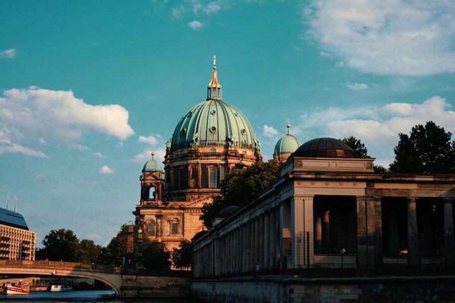Berlin: Third Reich & Cold War Walking Tour - Key things I’d plan around