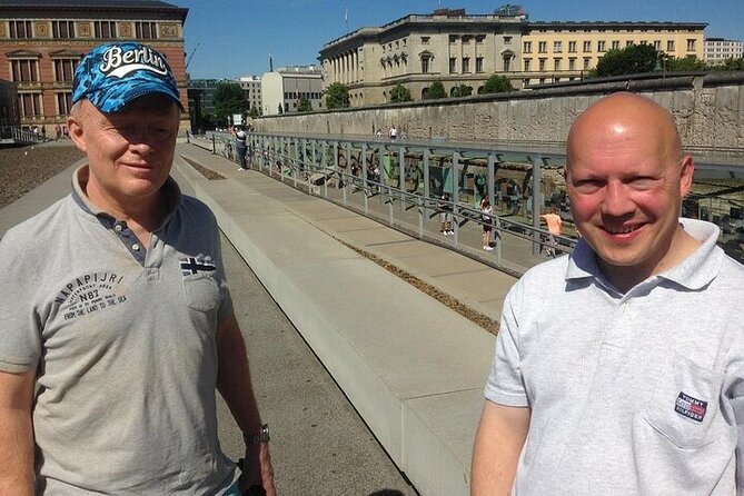 Berlin Third Reich & Cold War Walking Tour With A Guide - Stop 3: The Holocaust Memorial and 2,711 Concrete Slabs That Change Your Pace