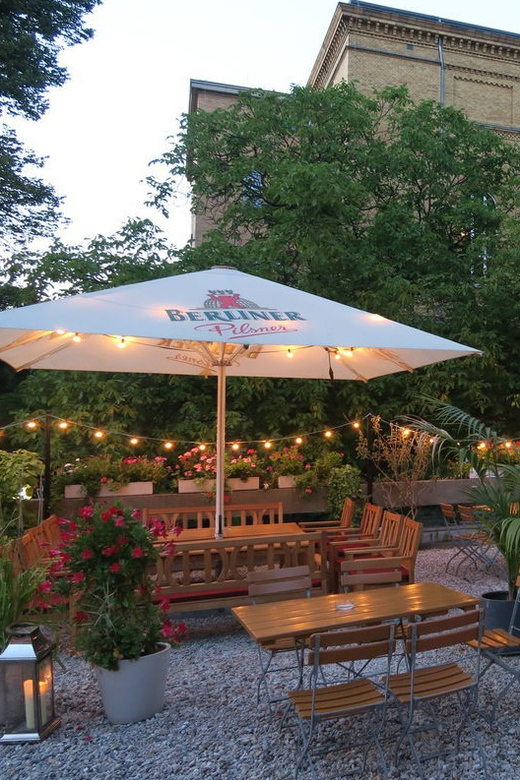 Berlin: Ticket for Bar Jeder Vernunft - Theater & Restaurant - Why Bar jeder Vernunft feels different from typical Berlin theater