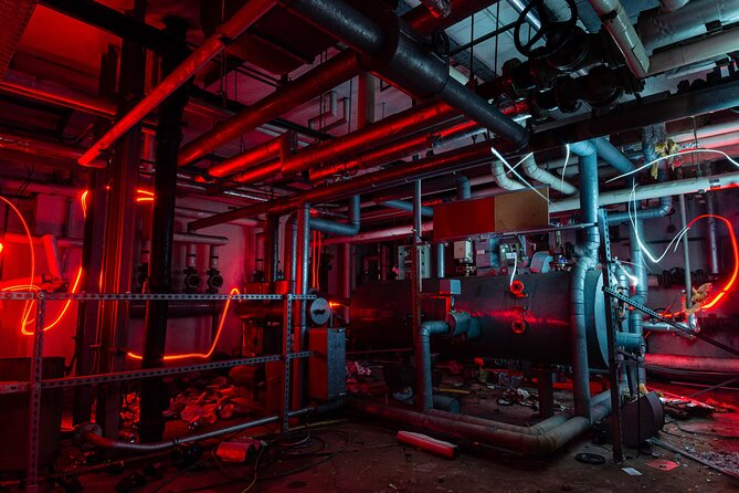 Berlin Urbex Adventure and History Tour - Who this Berlin urbex and history tour is best for