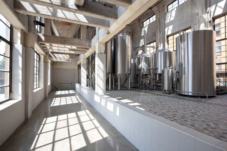 Berlin: Vagabund Brauerei Beer Tasting & Guided Brewery Tour - Brewing explained in plain language, with real tasting lessons