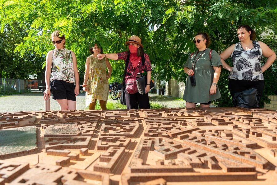 Berlin Wall: Small Group Guided Tour - Should You Book This Berlin Wall Small Group Tour?