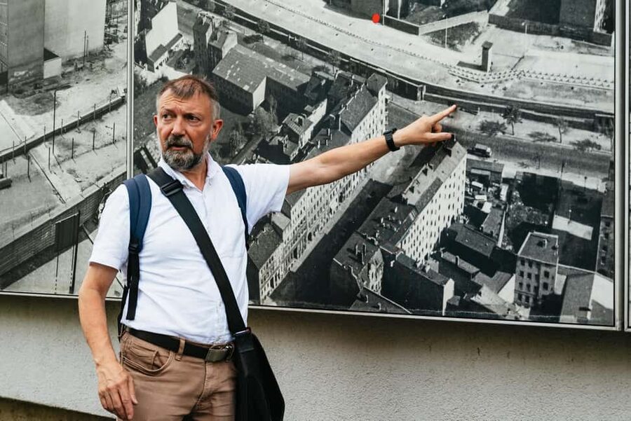 Berlin: Wall Tour – Fates, Love Stories, and Heroes - Bernauer Straße addresses: where the route becomes personal