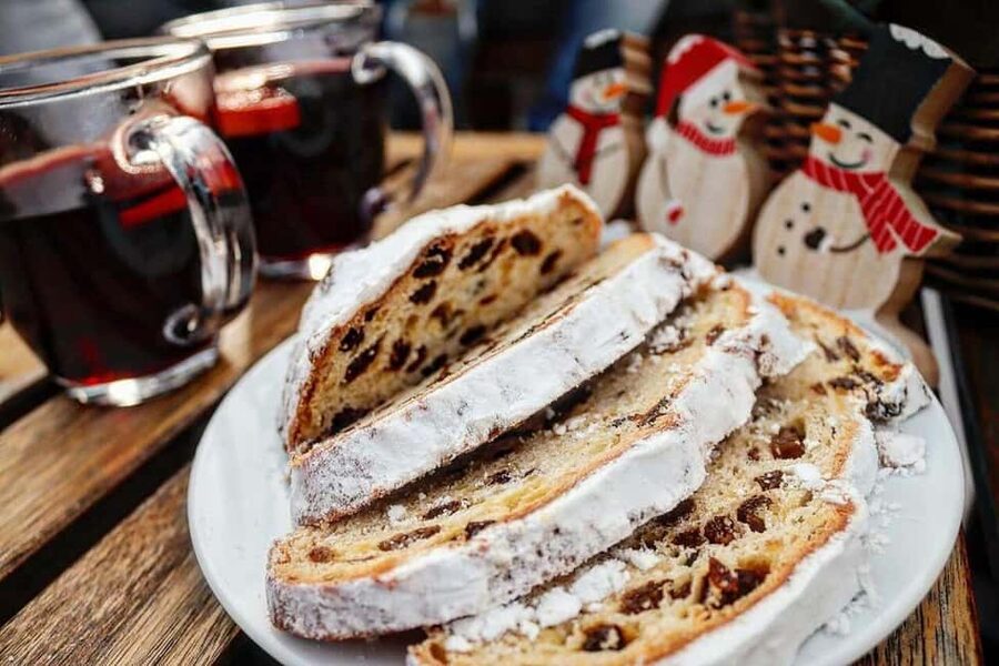 Berlin: Winter Spree Cruise with Mulled Wine and Christmas Stollen - Price and What You Actually Get for About $37