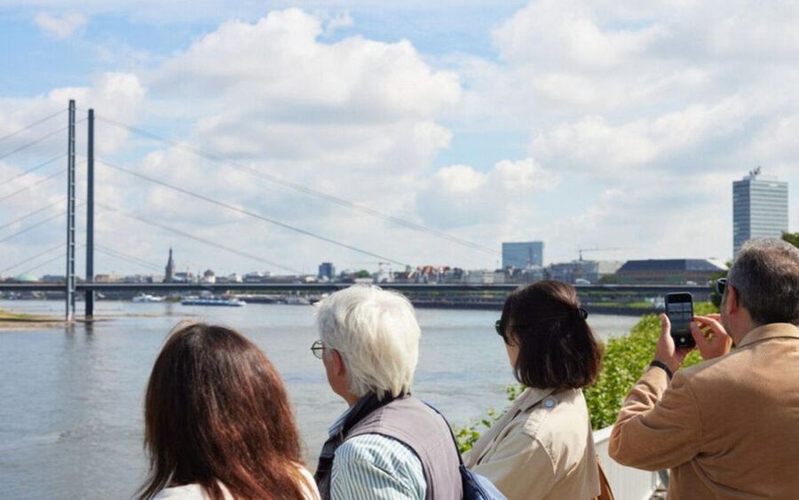Best of Düsseldorf – The Highlight-Tour - Rhine Promenade panoramas, where the city slows down