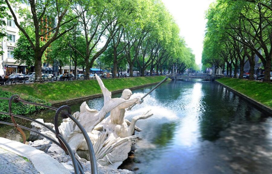 Best of Düsseldorf – The Highlight-Tour - Price and value: $222 per group up to 10, what that means