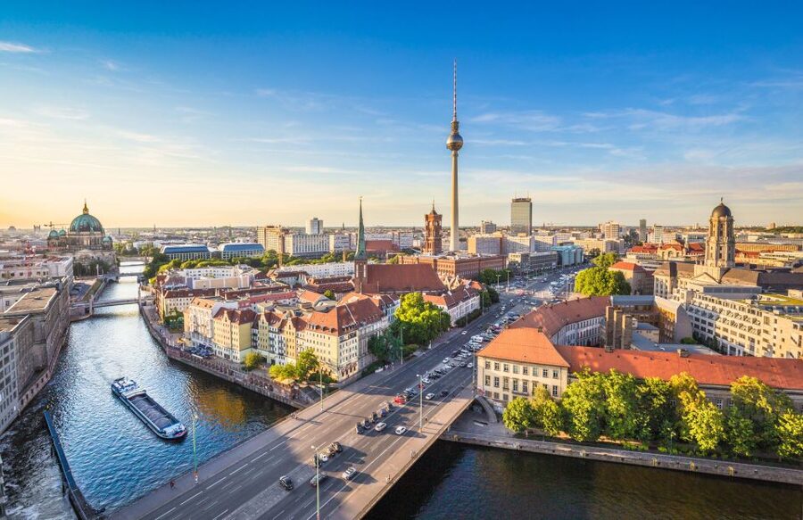 Bike Tour of Berlin Top Attractions with Private Guide - Why Berlin Works So Well on a Private Bike