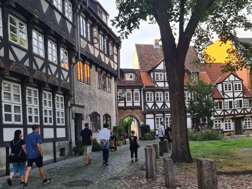 Braunschweig: Guided Walking Tour with Food Tastings - James Rizzi cartoon houses: pop art on real streets