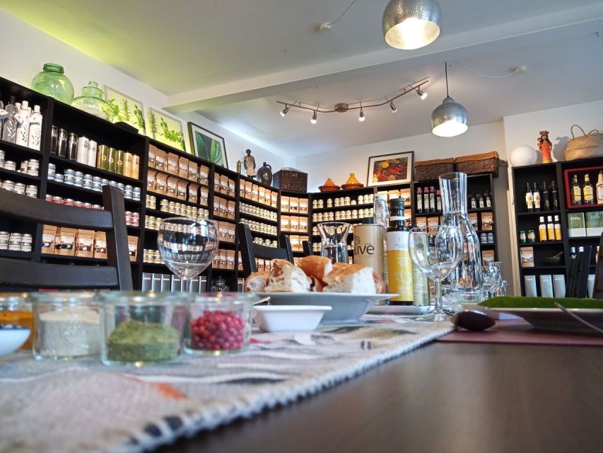 Braunschweig: Guided Walking Tour with Food Tastings - Practical tips so your 2.5-hour walk feels easy