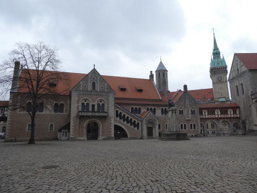 Braunschweig: Private City Walking Tour with Certified Guide - Burgplatz: the Brunswick Lion and the feeling of a thousand-year town