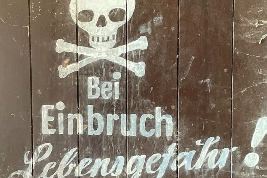 Braunschweig: Private Tour to Ghosts, Witches & Vampires - Why Braunschweig Ghost Stories Feel Different Than Hollywood