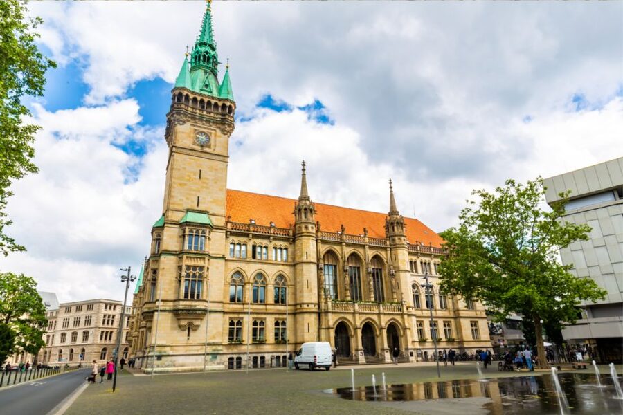 Braunschweig: Scavenger Hunt Self-Guided Walking Tour - Jakobs-Kemenate and Alte Waage: Old Details That Reward Attention