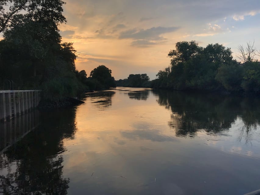 Bremen: Full-Day Kayak Rental on the Wümme River - What to bring: pack like you’re going to get splashed